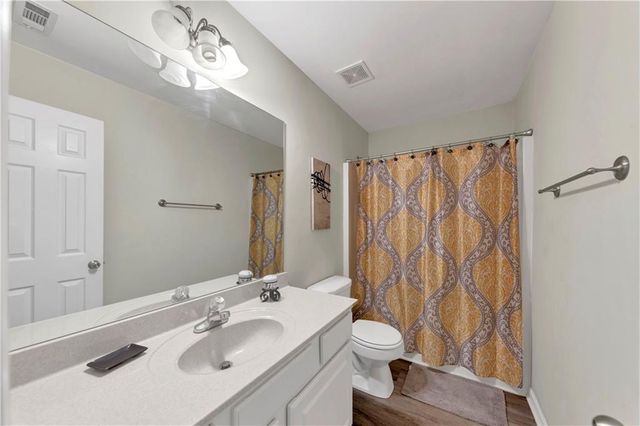 1936 Lakeshore Overlook Circle NW, Kennesaw, GA 30152