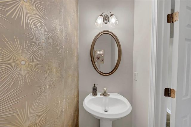 1936 Lakeshore Overlook Circle NW, Kennesaw, GA 30152