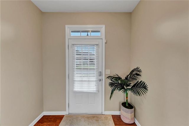 1936 Lakeshore Overlook Circle NW, Kennesaw, GA 30152