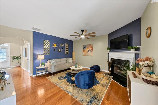 1936 Lakeshore Overlook Circle NW, Kennesaw, GA 30152