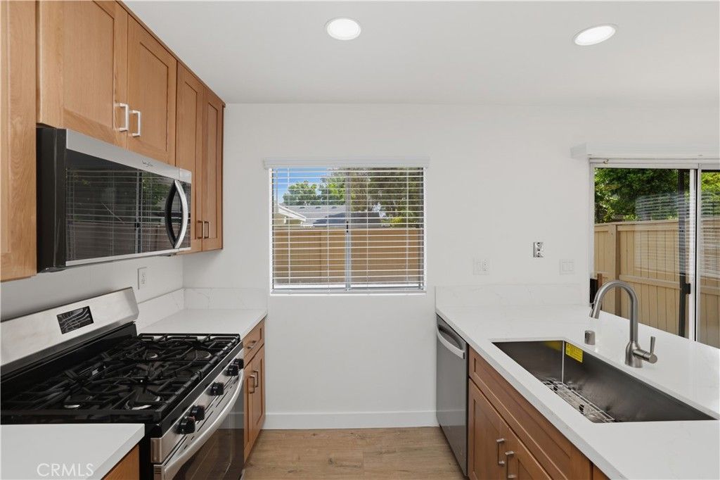Image 14 of property listing at 11 Fairside, Irvine, CA 92614