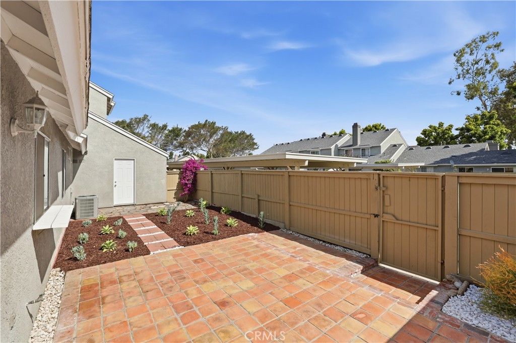 Image 27 of property listing at 11 Fairside, Irvine, CA 92614