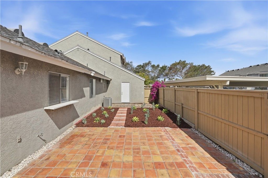 Image 28 of property listing at 11 Fairside, Irvine, CA 92614
