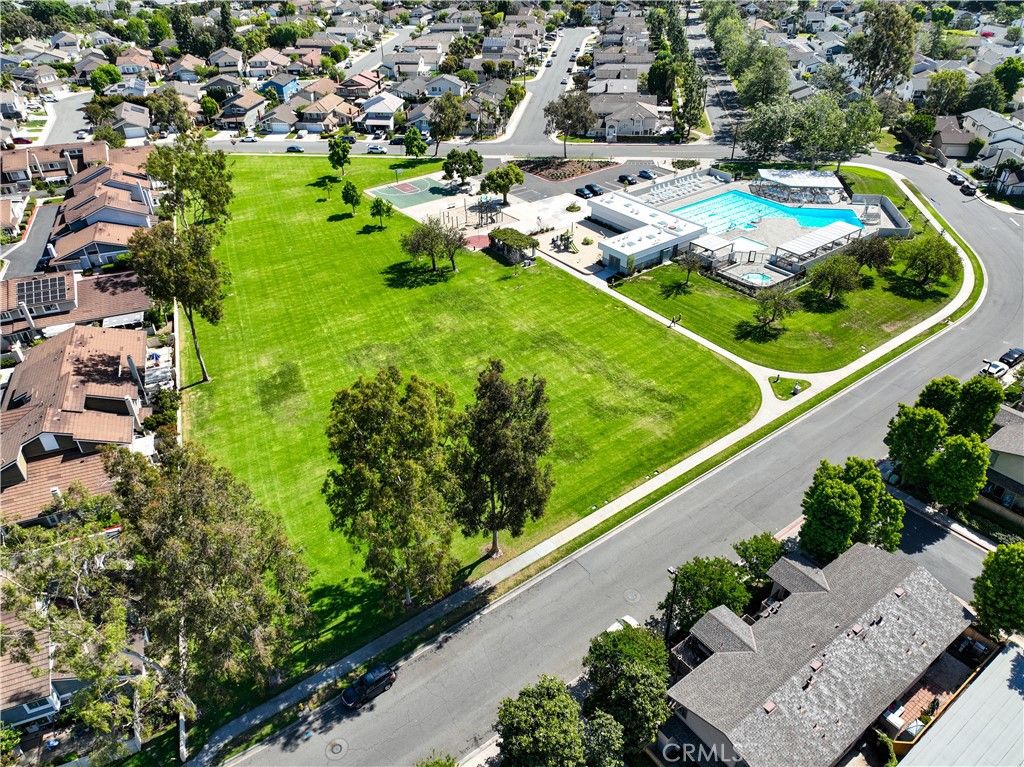 Image 34 of property listing at 11 Fairside, Irvine, CA 92614