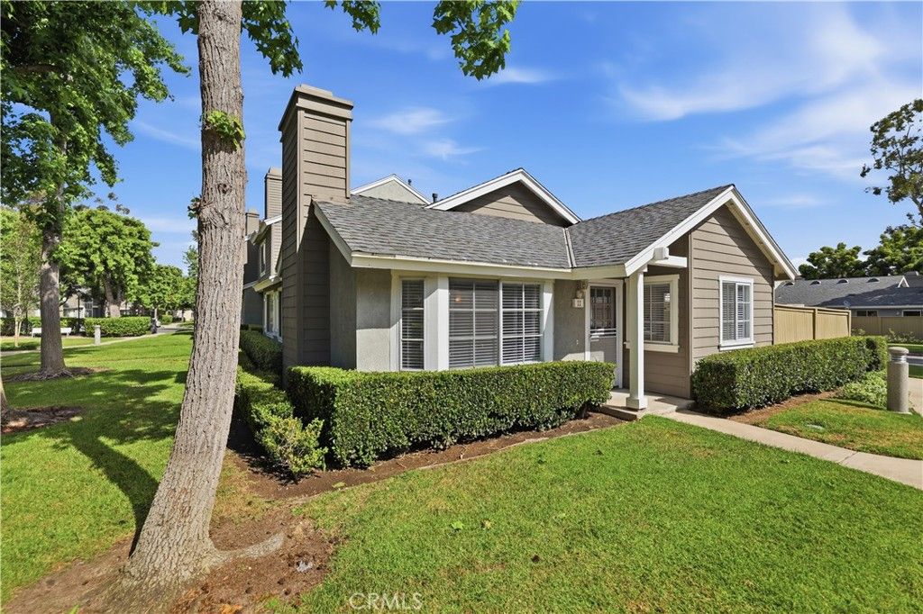 Image 4 of property listing at 11 Fairside, Irvine, CA 92614