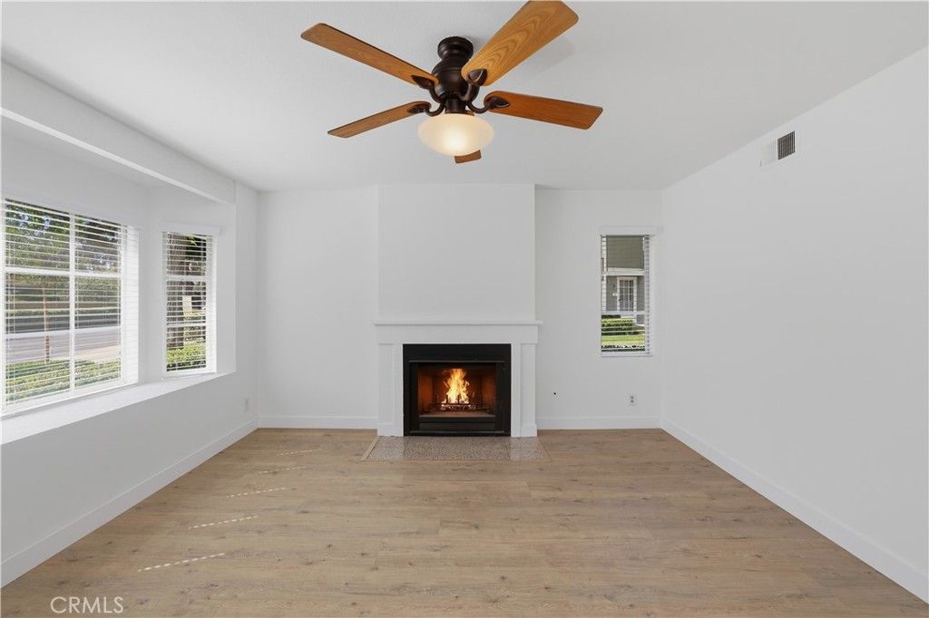 Image 9 of property listing at 11 Fairside, Irvine, CA 92614
