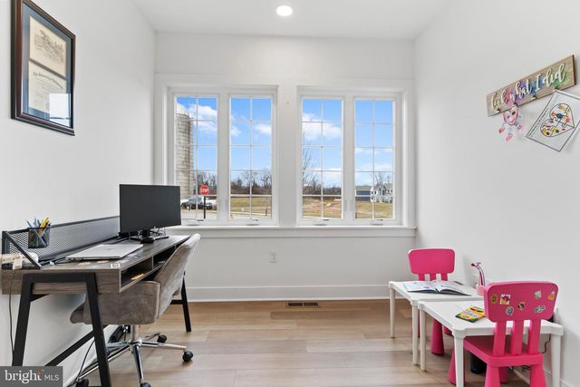 2 WAGON WAY, Carlisle, PA 17013