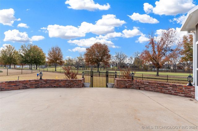 3205 Heritage Drive, Claremore, OK 74019
