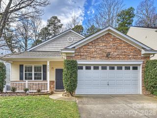 2308 Savannah Hills Drive, Matthews, NC 28105