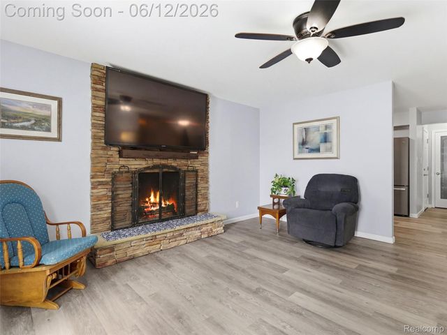258 Lakeside Drive, Howell, MI 48843