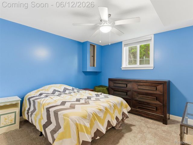 258 Lakeside Drive, Howell, MI 48843