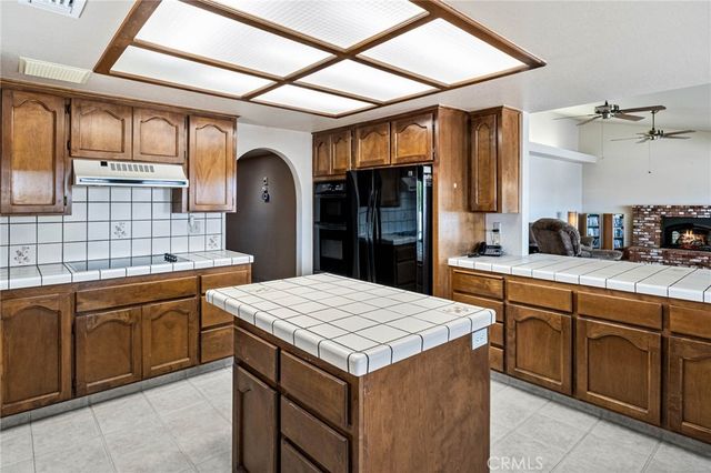 27263 Lakeview, Helendale, CA 92342