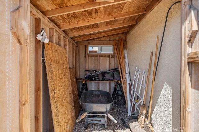 27263 Lakeview, Helendale, CA 92342