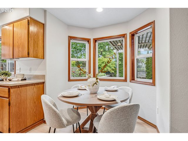 3231 Ne 1ST Pl, Hillsboro, OR 97124
