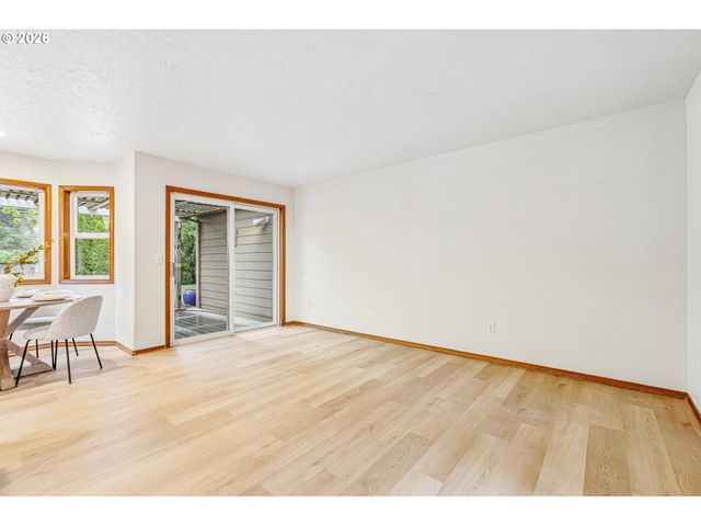 3231 Ne 1ST Pl, Hillsboro, OR 97124