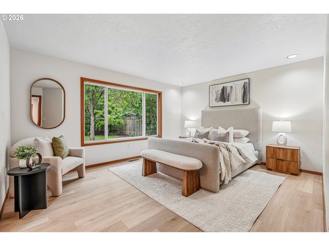 3231 Ne 1ST Pl, Hillsboro, OR 97124