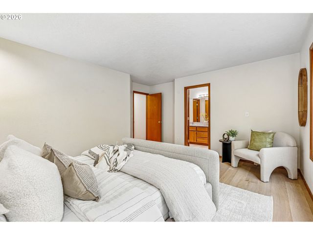 3231 Ne 1ST Pl, Hillsboro, OR 97124