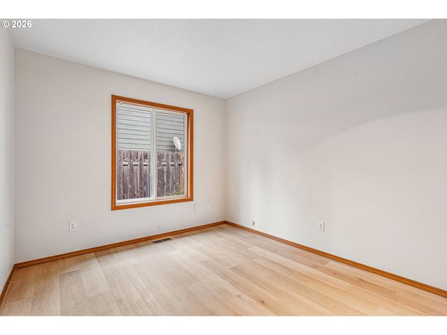 3231 Ne 1ST Pl, Hillsboro, OR 97124