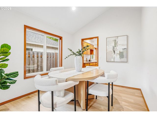 3231 Ne 1ST Pl, Hillsboro, OR 97124