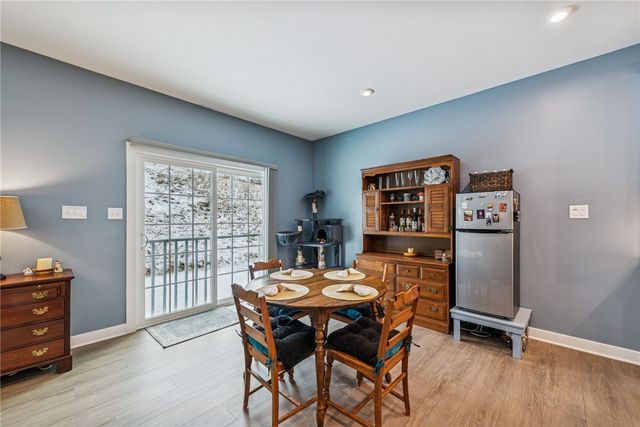 133 Lindana Ct, Ohio Twp, PA 15143