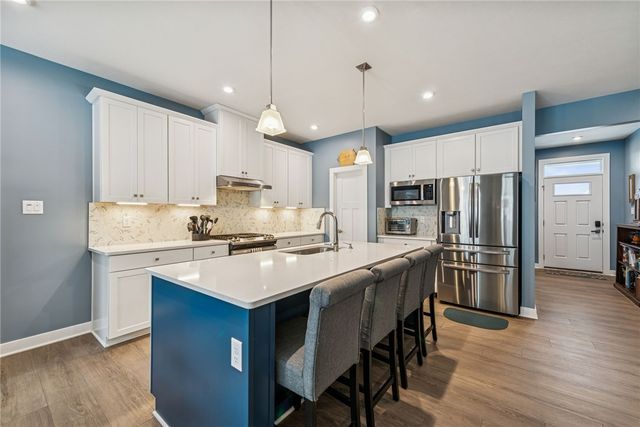 133 Lindana Ct, Ohio Twp, PA 15143