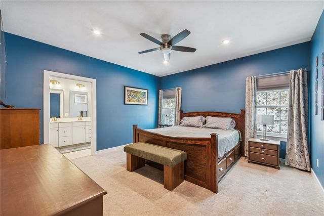 133 Lindana Ct, Ohio Twp, PA 15143