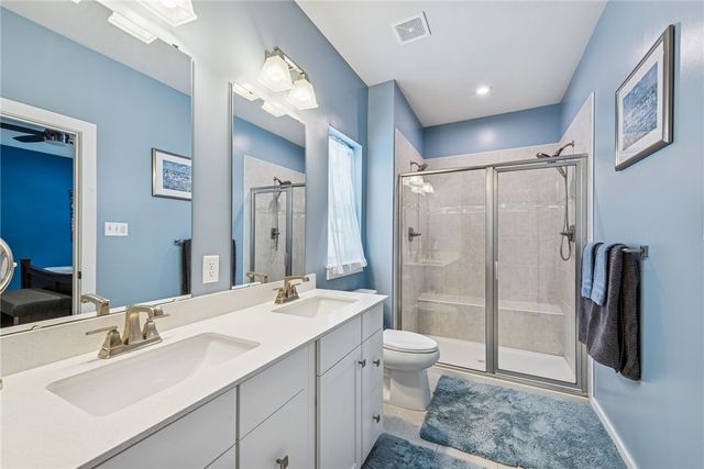 133 Lindana Ct, Ohio Twp, PA 15143