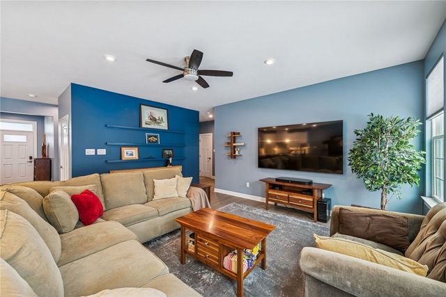 133 Lindana Ct, Ohio Twp, PA 15143