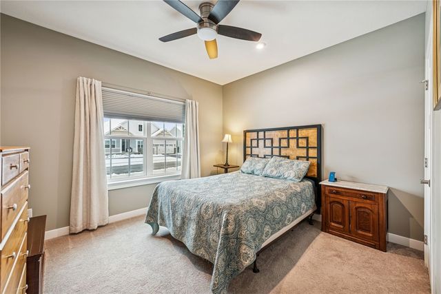 133 Lindana Ct, Ohio Twp, PA 15143