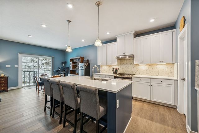 133 Lindana Ct, Ohio Twp, PA 15143