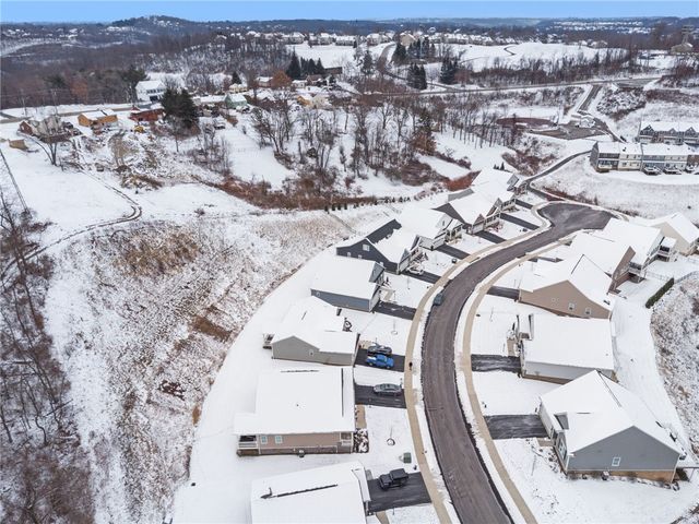 133 Lindana Ct, Ohio Twp, PA 15143