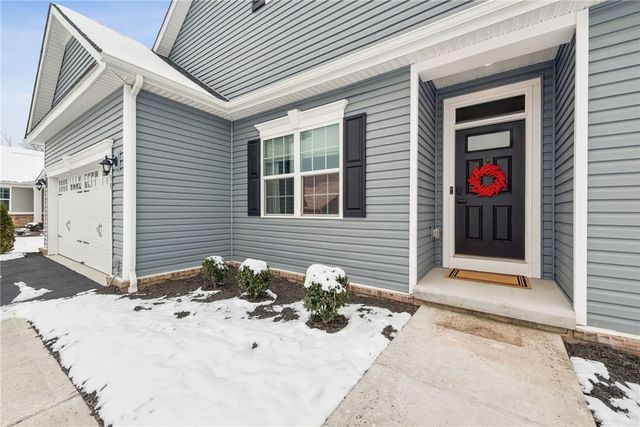 133 Lindana Ct, Ohio Twp, PA 15143