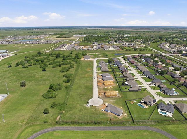 1608 Elm Court, Angleton, TX 77515