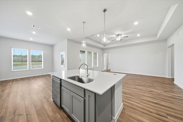 1608 Elm Court, Angleton, TX 77515
