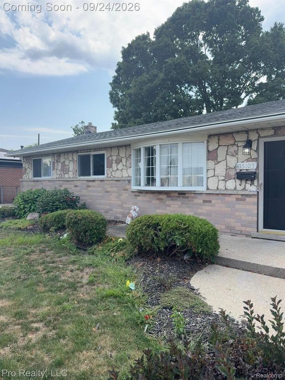35103 Bayview Street, Westland, MI 48186