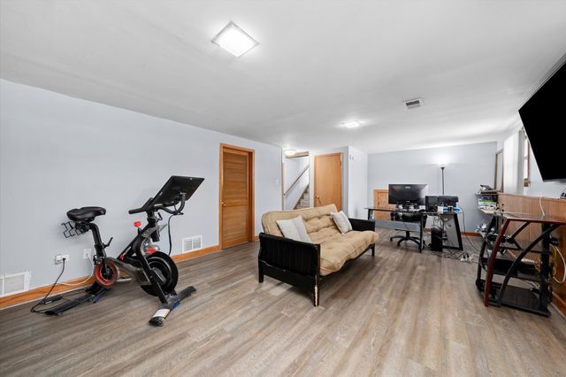 16061 Wabash Avenue, South Holland, IL 60473