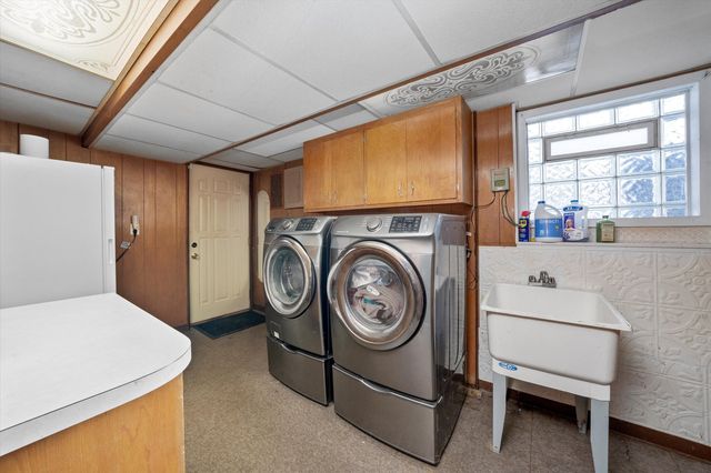 16061 Wabash Avenue, South Holland, IL 60473