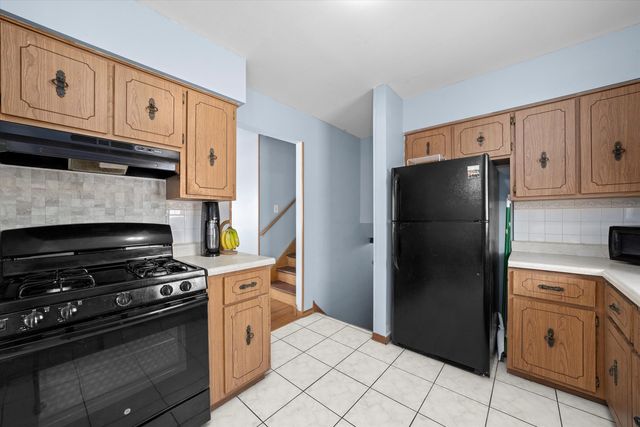 16061 Wabash Avenue, South Holland, IL 60473