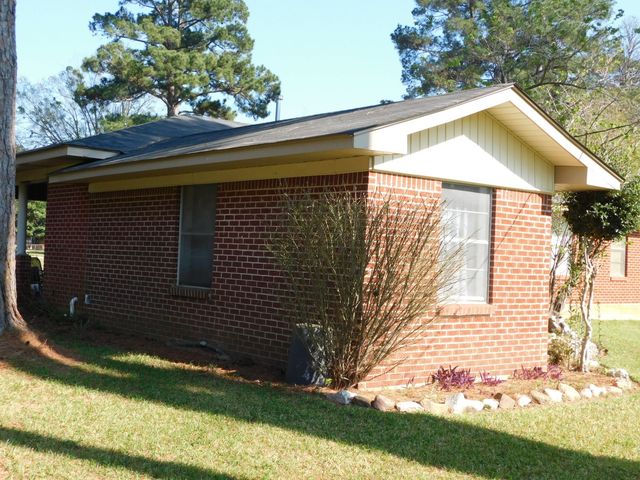 201 NE 8th Street, Springhill, LA 71075