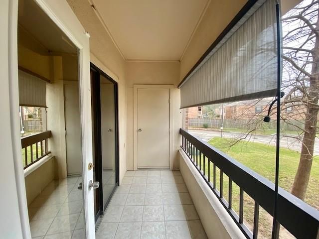 2211 S Braeswood Boulevard 21G, Houston, TX 77030