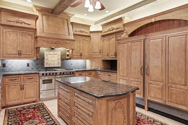 5809 Mistletoe Court, Oklahoma City, OK 73142