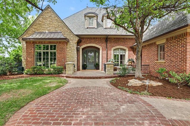 5809 Mistletoe Court, Oklahoma City, OK 73142