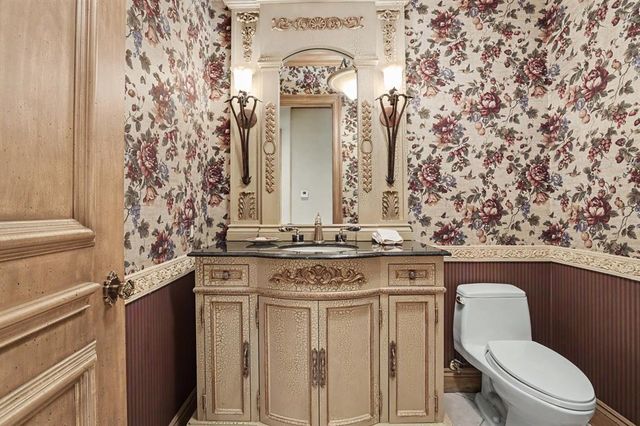 5809 Mistletoe Court, Oklahoma City, OK 73142