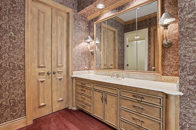 5809 Mistletoe Court, Oklahoma City, OK 73142