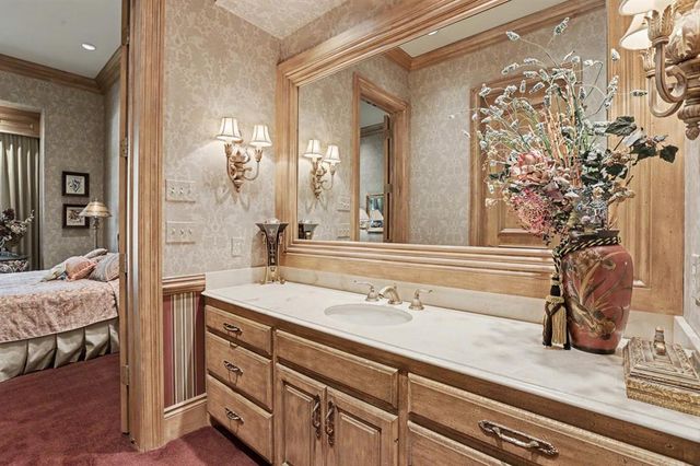 5809 Mistletoe Court, Oklahoma City, OK 73142