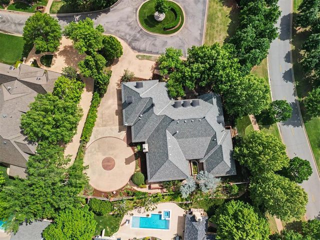 5809 Mistletoe Court, Oklahoma City, OK 73142