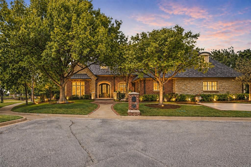 5809 Mistletoe Court, Oklahoma City, OK 73142