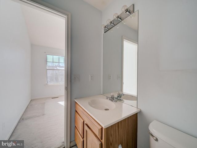 1912 BEEGEE CT, Woodbridge, VA 22192