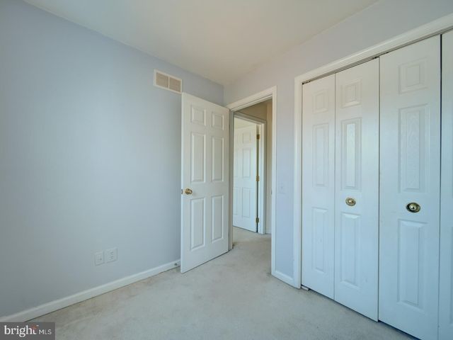 1912 BEEGEE CT, Woodbridge, VA 22192