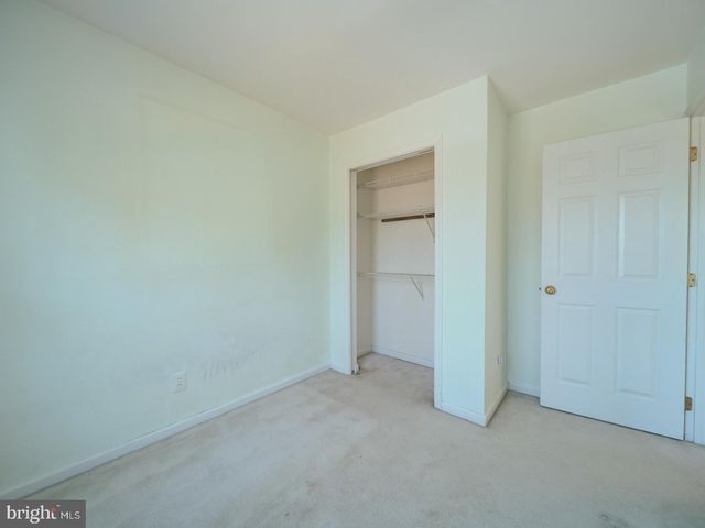 1912 BEEGEE CT, Woodbridge, VA 22192